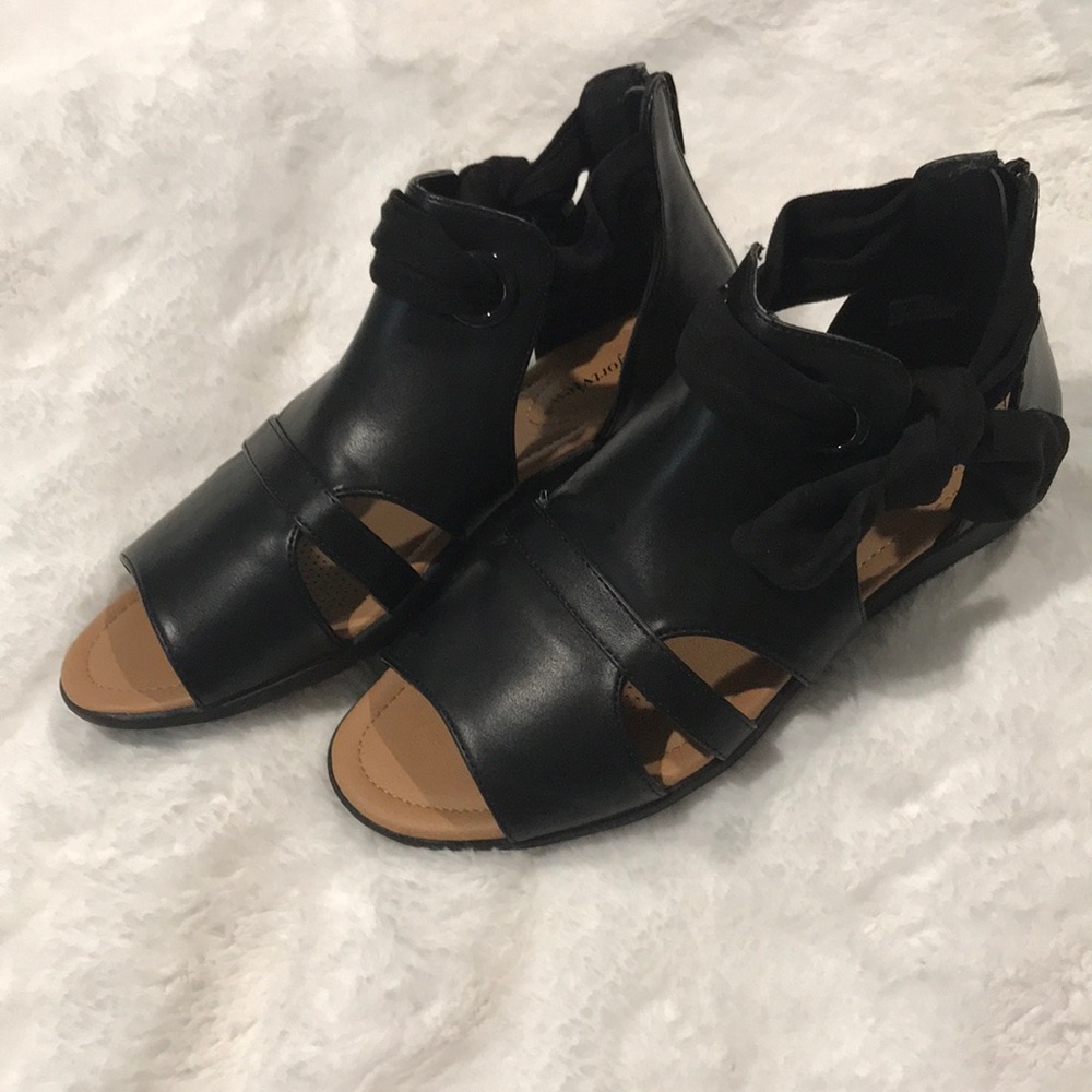 Wide Width Sandals size 7 1/2